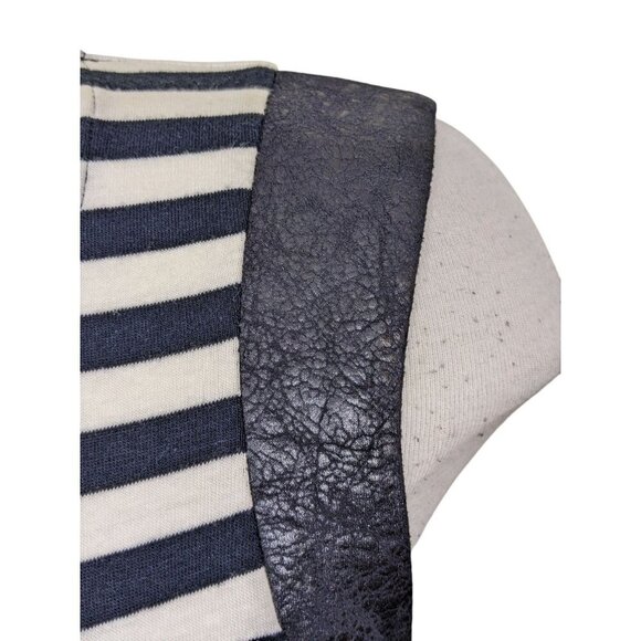 Monteau Los Angeles Womens L Sleeveless Striped Top Black White Faux Croc Trim - Picture 5 of 7